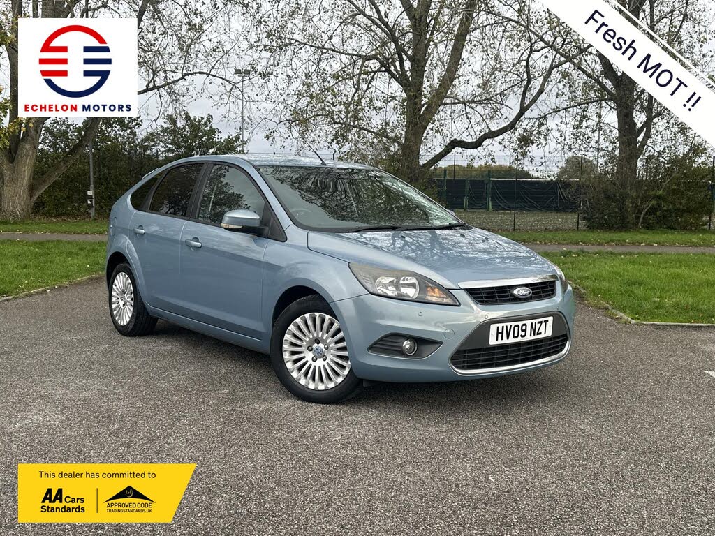 2009 Ford Focus 2.0 Titanium Hatchback 5d