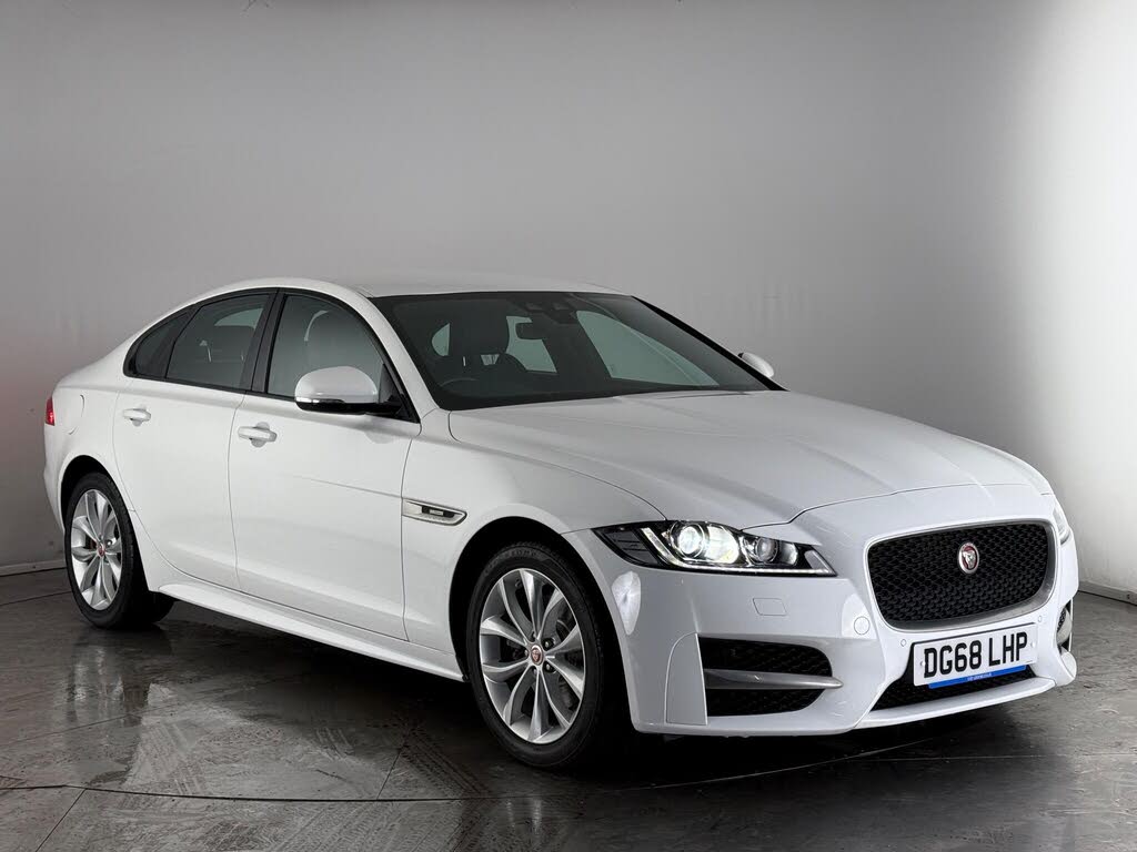 2018 Jaguar XF 2.0i R-Sport (250ps) Saloon 4d 1997cc