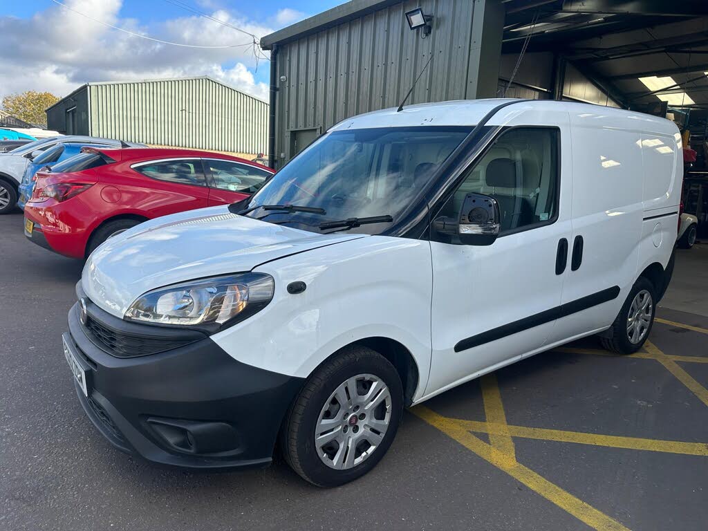 2022 Fiat Doblo Cargo 1.6JTD L1H1 Tecnico Panel Van