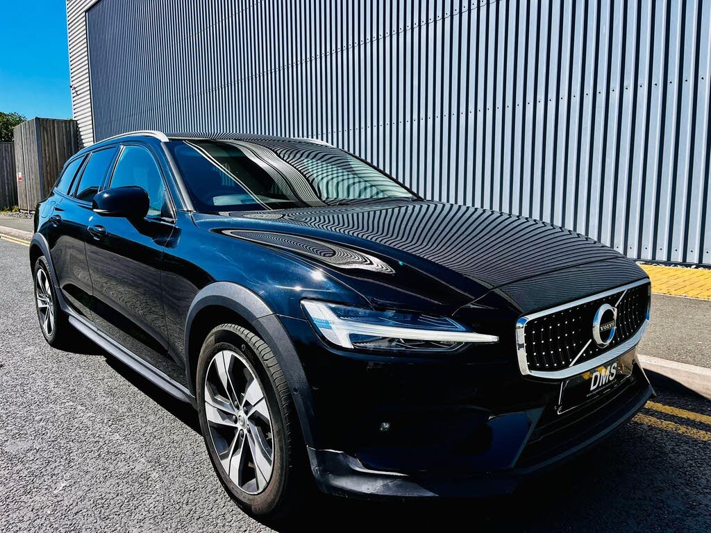 2021 Volvo V60 2.0TD B4 Cross Country