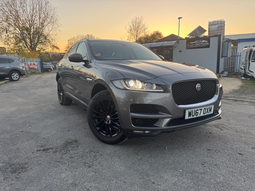 2017 Jaguar F-PACE 2.0i Portfolio (250ps) 1997cc