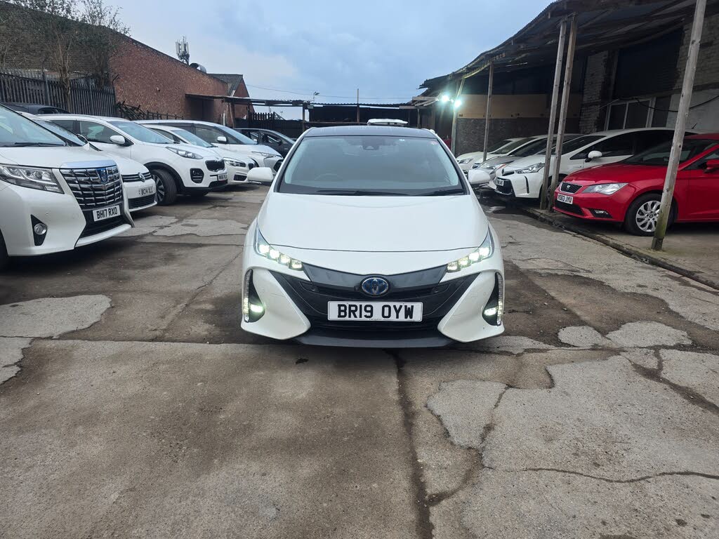 2019 Toyota Prius 1.8 VVT-i Business Edition Plus Plug-In (Solar Roof) CVT