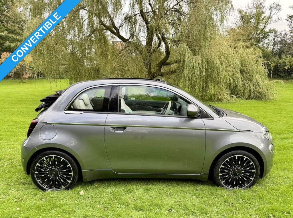 2022 Fiat 500C E LA PRIMA