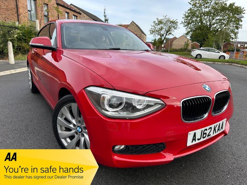 2012 BMW 1 Series 2.0TD 118d SE (143bhp) Sports Hatch 3d Auto