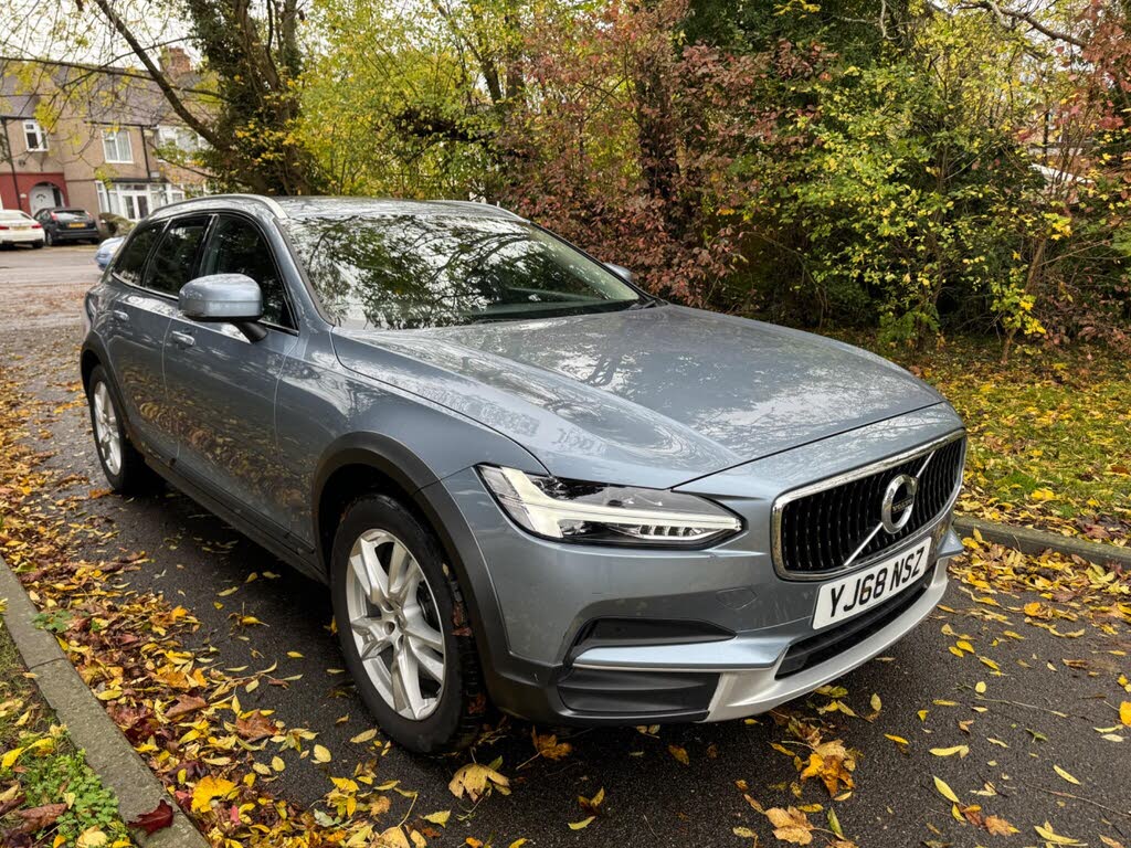 2018 Volvo V90 2.0 T5 Cross Country