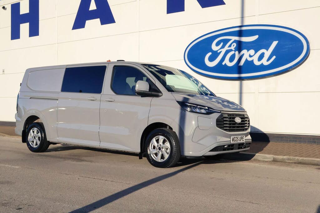 2025 Ford Transit Custom 2.5T 320 L2H1 Limited PHEV (227PS)(EU6e) Double Cab-in-Van auto