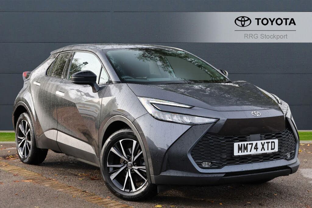 2025 Toyota C-HR 2.0 VVT-i Design (Pan Roof)