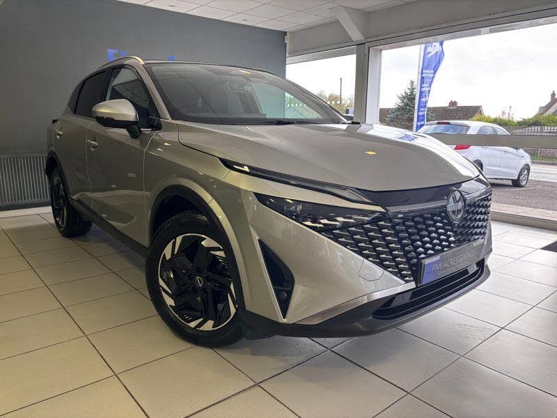 2024 Nissan Qashqai 1.3 DIG-T N-Connecta (158ps) Mild Hybrid (Glass Roof Pack) Xtronic