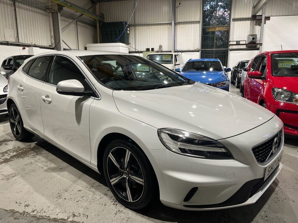 2017 Volvo V40 2.0 T2 R-Design Nav Plus