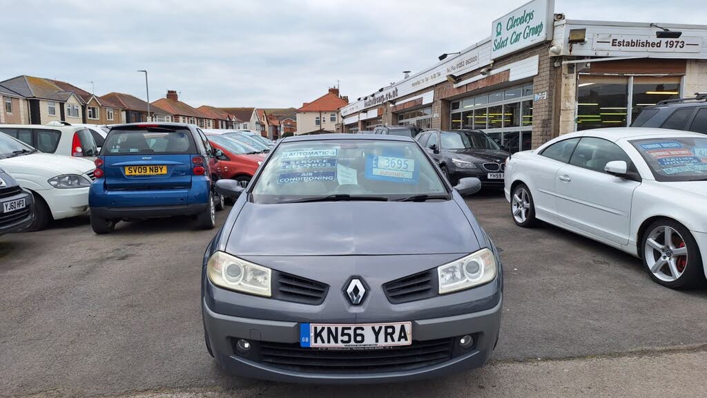 2006 Renault Megane 1.6 Dynamique Coupe Convertible 2d Proactive auto
