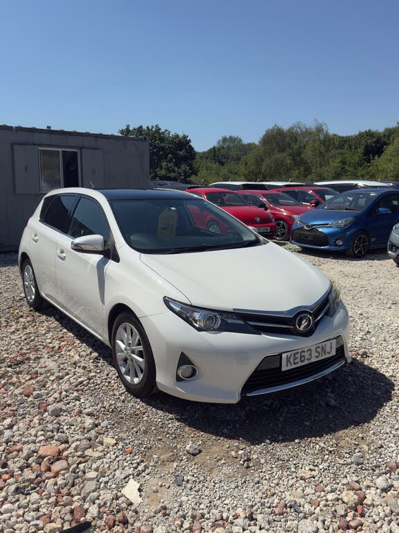 2014 Toyota Auris