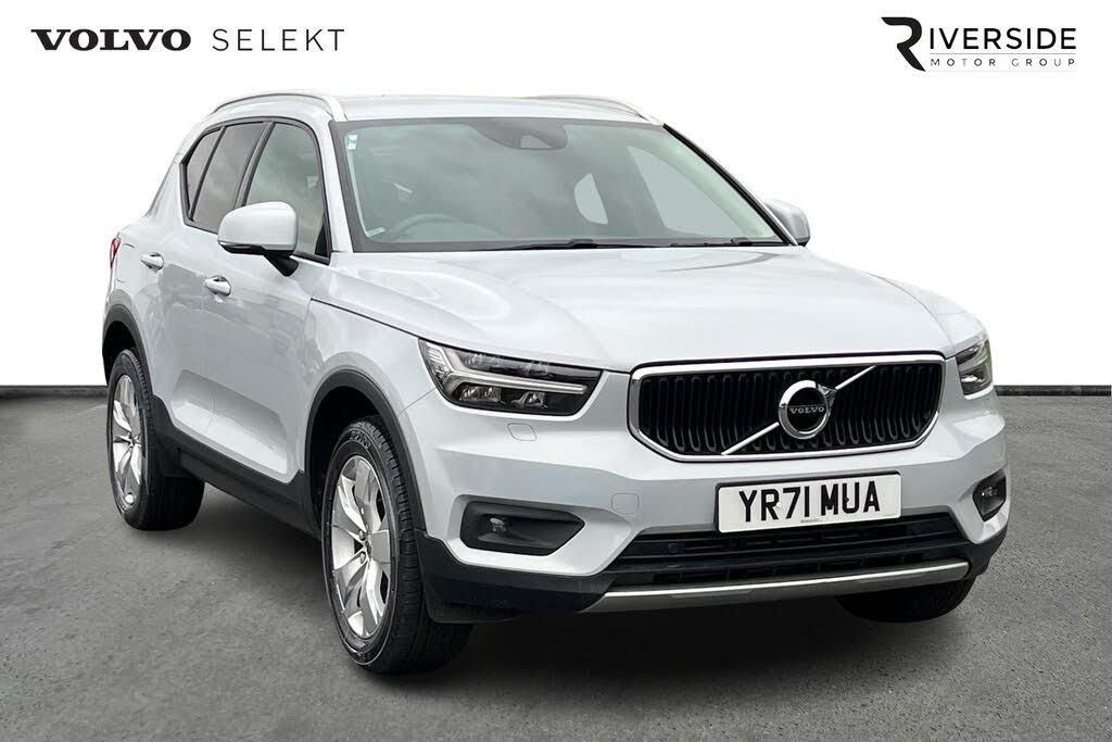 2021 Volvo XC40 1.5 T3 Momentum (161bhp)