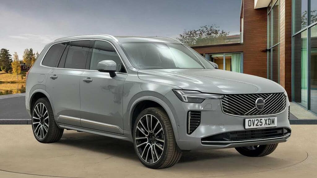 2025 Volvo XC90 2.0 T8 Ultra (Dark