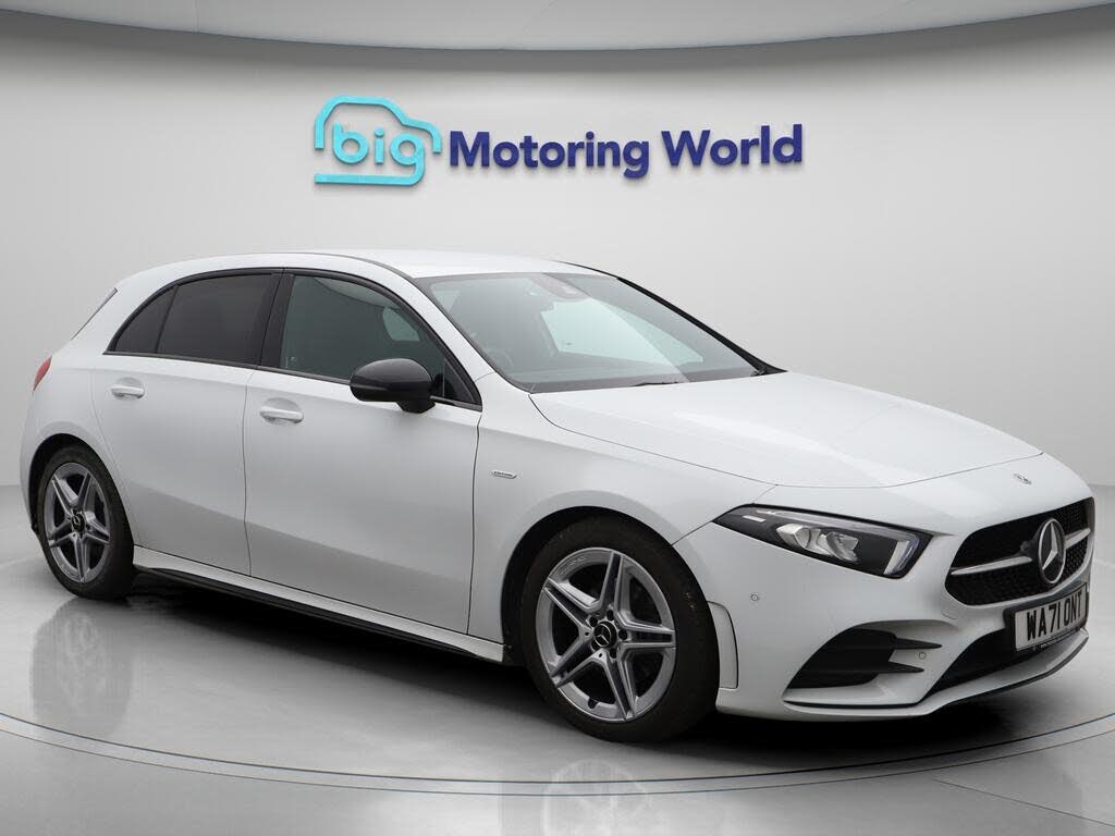 2021 Mercedes-Benz A-Class 1.3 A200 AMG Line Executive Edition Hatchback 5d 7G-DCT