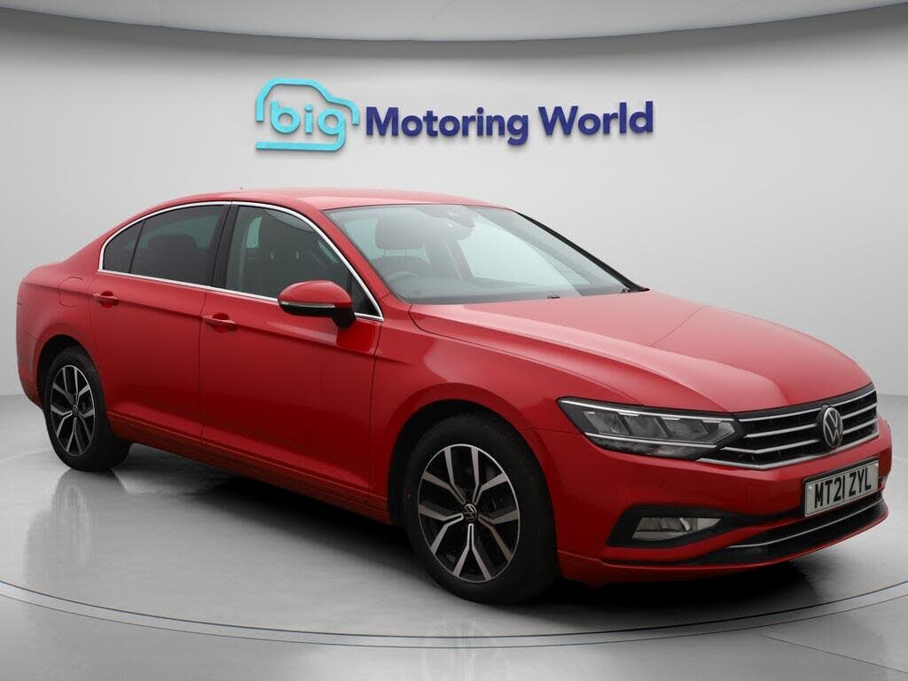 2021 Volkswagen Passat 1.5 TSI SEL Saloon 4d