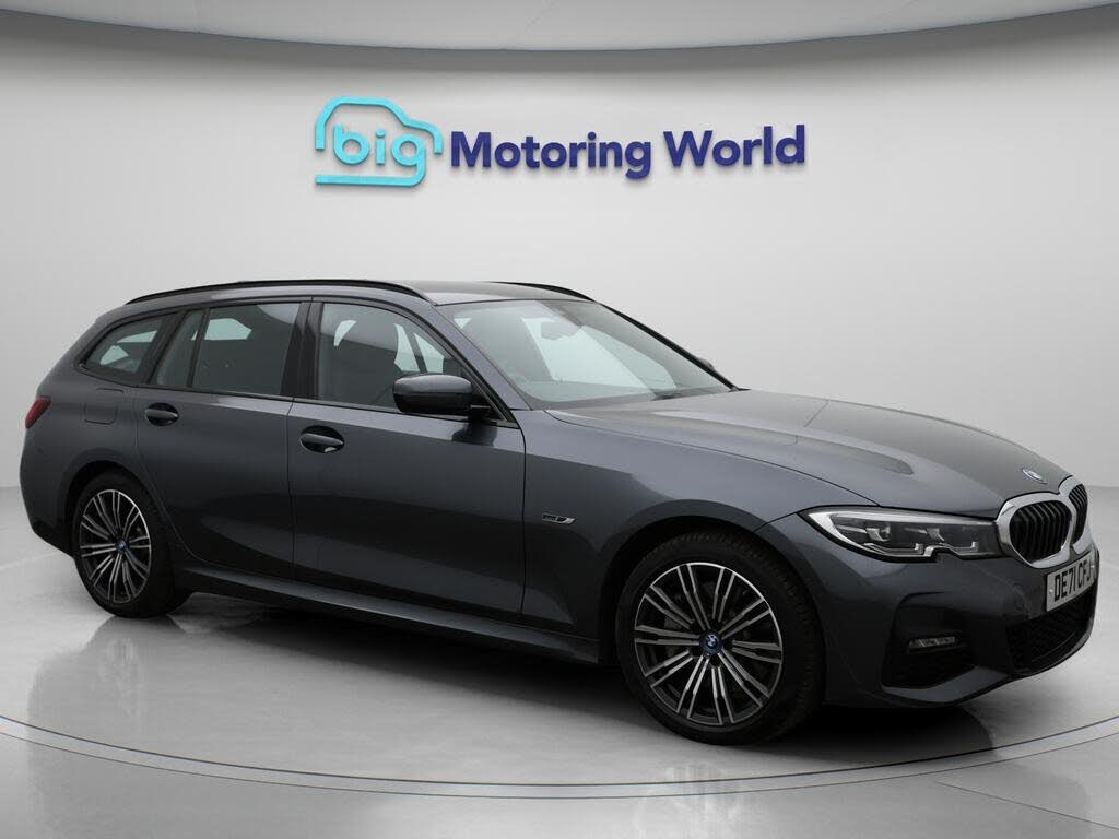 2021 BMW 3 Series 2.0 330e M Sport Touring 5d