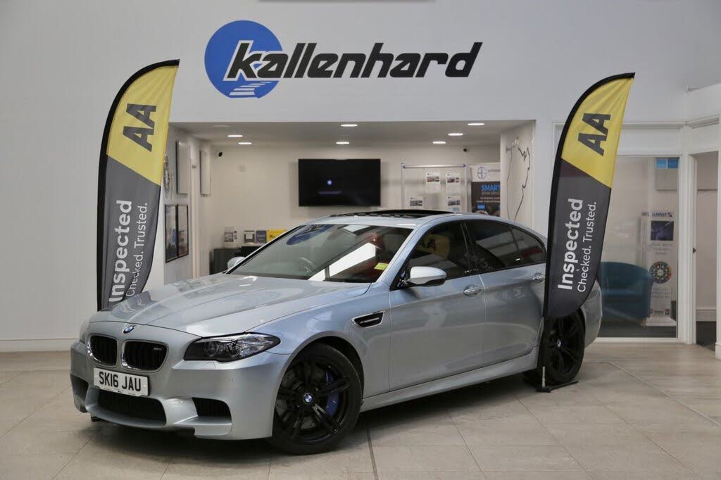 2016 BMW 5 Series 4.4 M5