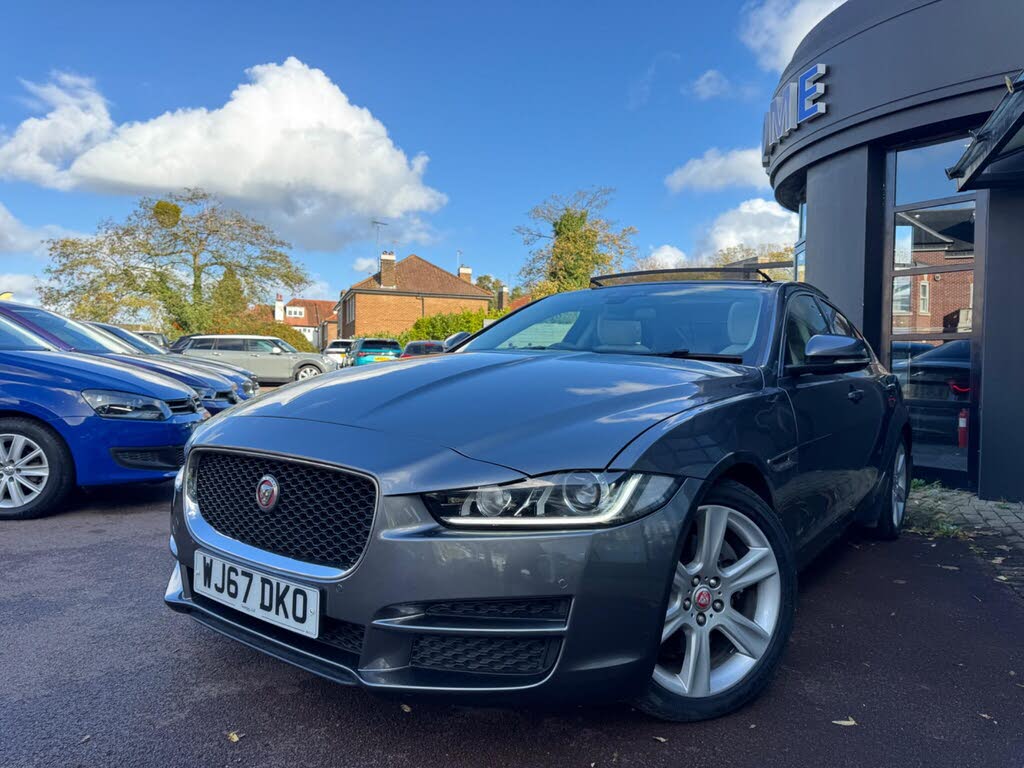 2016 Jaguar XE 2.0TD Portfolio (180ps) Auto