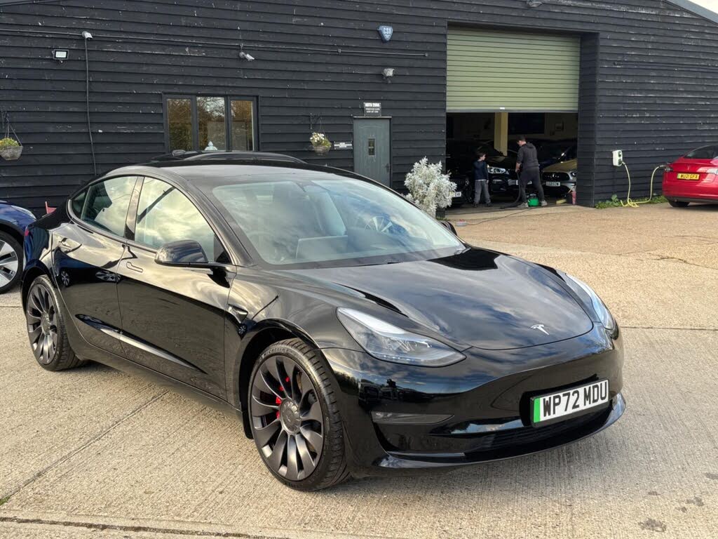 2022 Tesla Model 3 E Performance