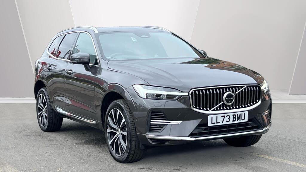 2023 Volvo XC60 2.0 T8 Ultimate (Dark