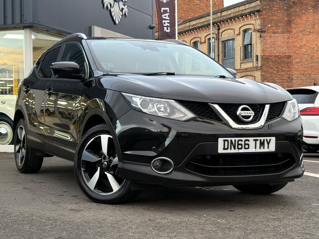 2016 Nissan Qashqai 1.5dCi N-Connecta (99g)
