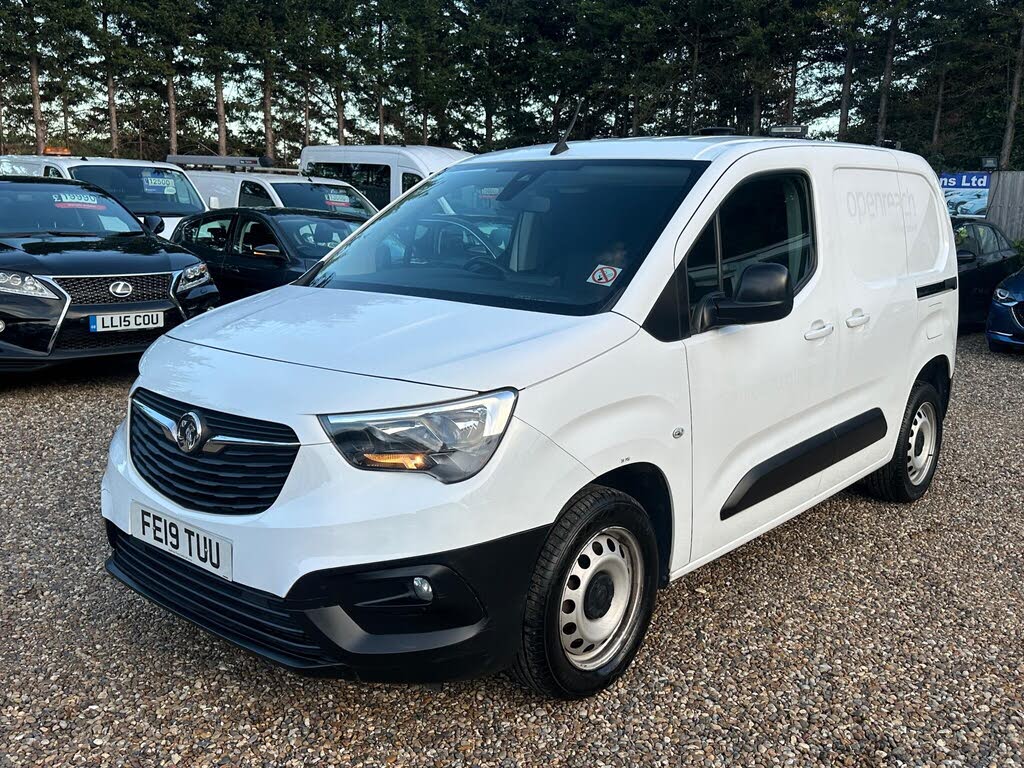 2019 Vauxhall Combo 1.5CDTi Edition 2300 (130PS)(EU6d-T) L1H1 Panel auto