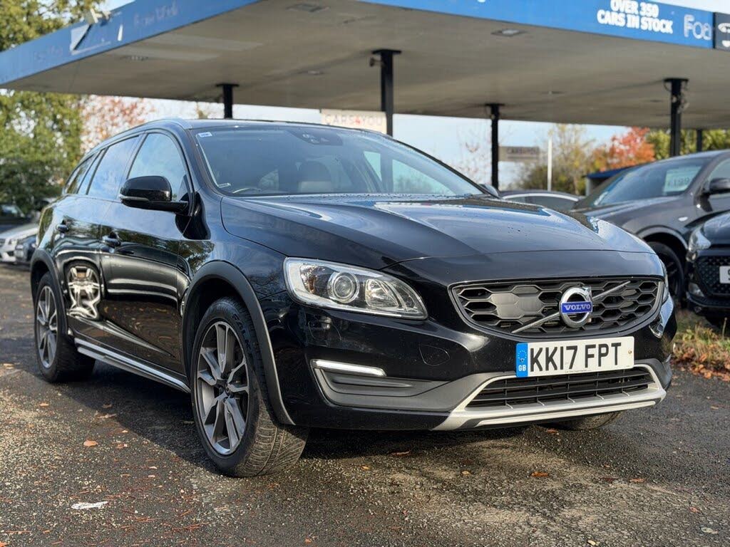 2017 Volvo V60 2.4TD D4 Cross Country Lux