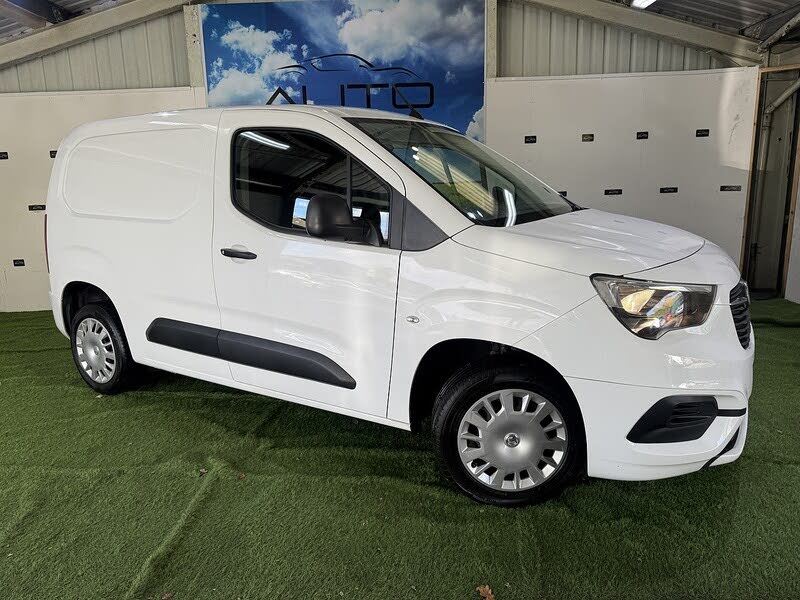 2020 Vauxhall Combo 1.5CDTi Sportive 2300 (100PS)(EU6dT) L1H1 Panel