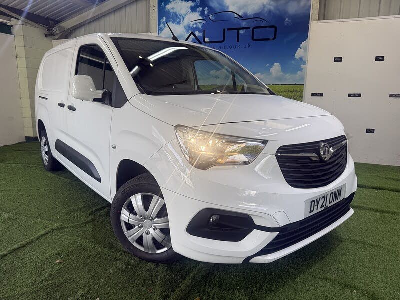 2021 Vauxhall Combo 1.5CDTi Sportive 2300 (100PS)(EU6dT) L2H1 Panel