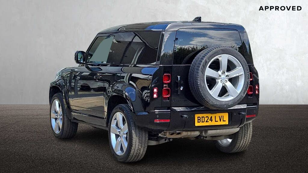 2024 Land Rover 90 Defender 3.0 D300 Hard Top X-Dynamic HSE 90