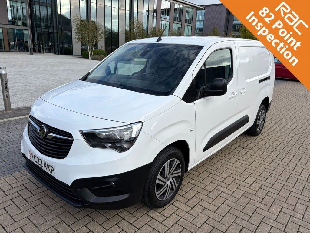 2022 Vauxhall Combo 1.5CDTi Dynamic 2300 (130PS)(Eu6d) L2H1 Panel auto