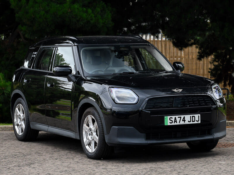 2024 MINI Mini Countryman E Cooper E Classic
