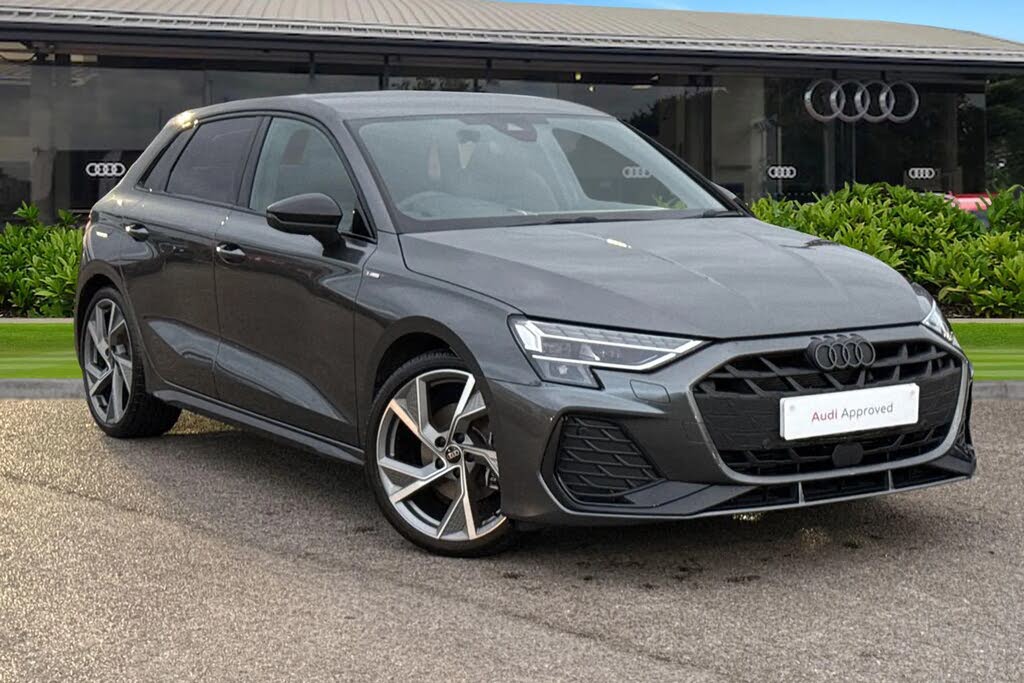 2025 Audi A3 1.5 35 TFSI Black Edition Sportback 5d
