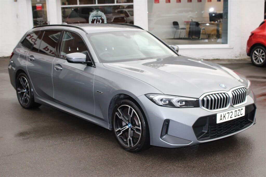 2022 BMW 3 Series 2.0 330e M Sport Touring 5d