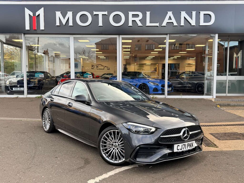 2022 Mercedes-Benz C-Class 1.5 C200 AMG Line Premium Saloon 4d