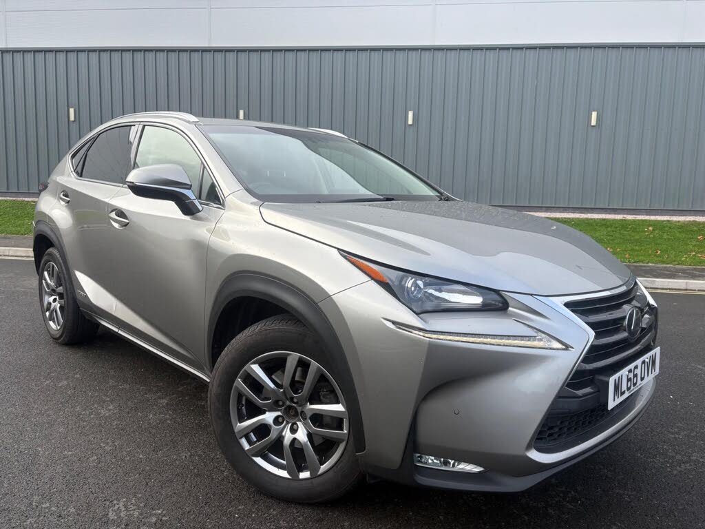 2016 Lexus NX 300h 2.5 Luxury