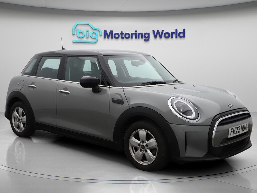 2022 MINI Mini 1.5 Cooper Classic (Premium) Hatchback 5d Auto