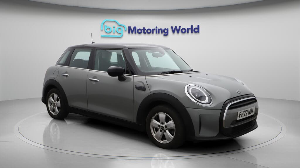 2022 MINI Mini 1.5 Cooper Classic (Premium) Hatchback 5d Auto