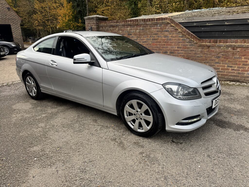 2015 Mercedes-Benz C-Class 2.1CDI C220 CDI Executive SE (M Pilot) 7G-Tronic Plus