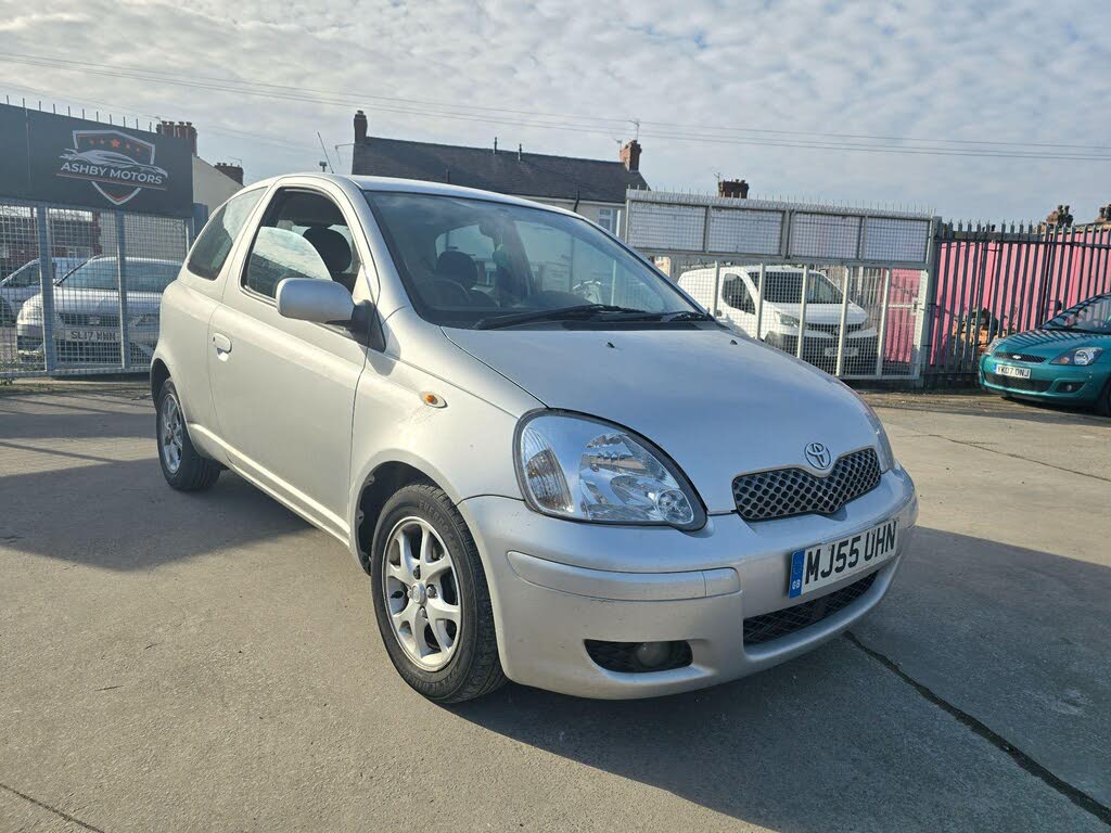 2005 Toyota Yaris 1.3 Colour Collection 3d