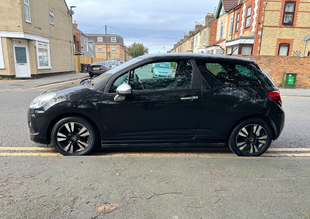 2010 Citroen DS3 1.6TD (Black)