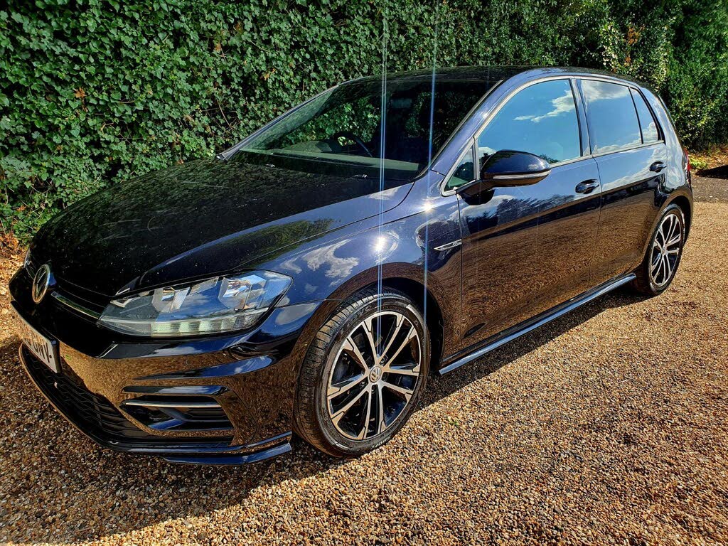2018 Volkswagen Golf 1.5 TSI R-Line 5d DSG