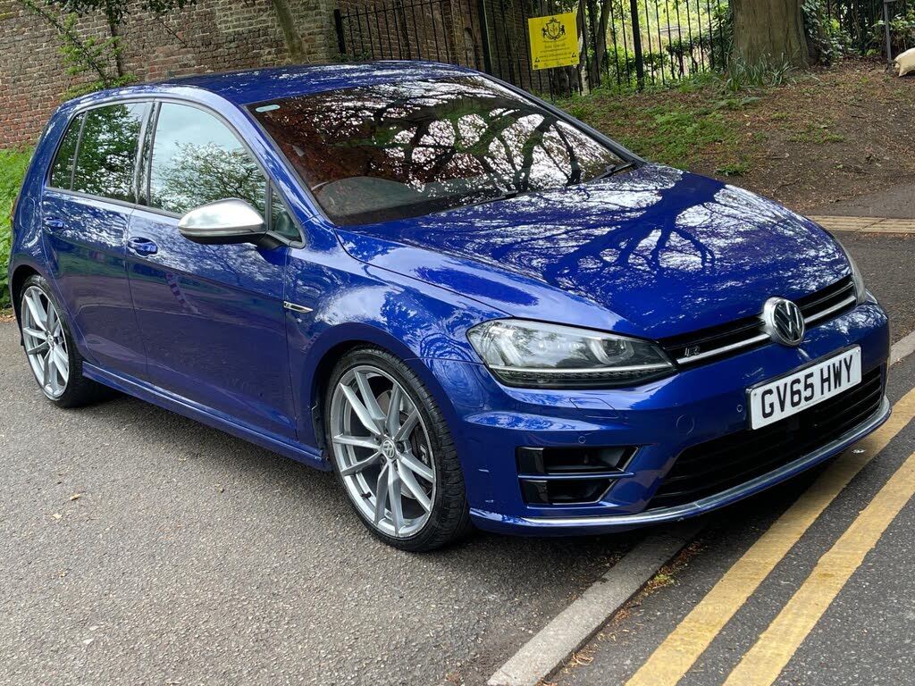 2015 Volkswagen Golf 2.0 TSI R Hatchback 5d DSG