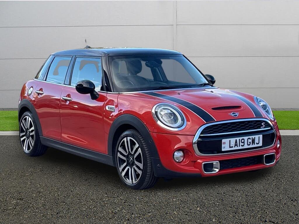 2019 MINI Mini 2.0 Cooper S Exclusive (189bhp) Hatchback 5d