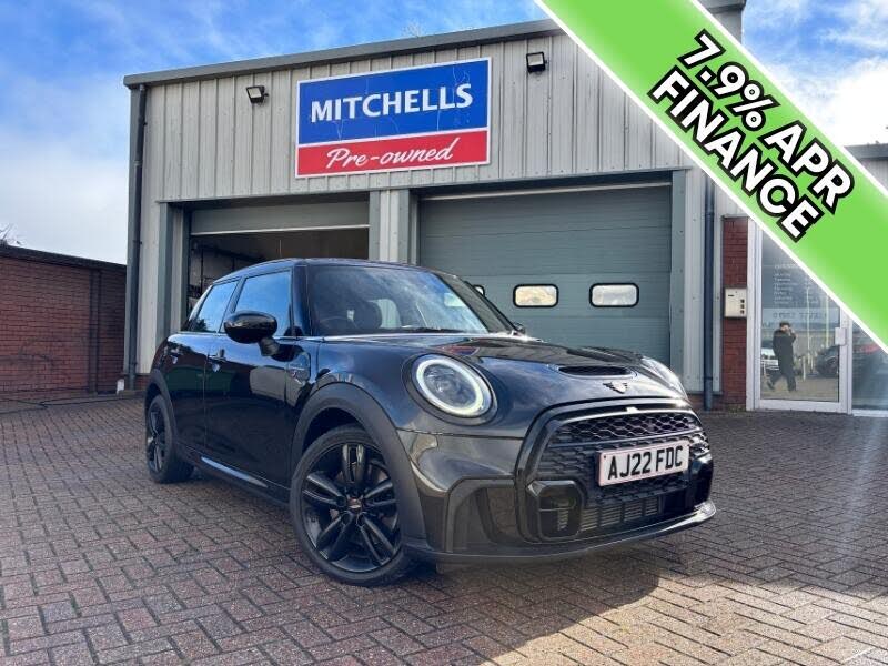 2022 MINI Mini 2.0 Cooper S Sport (Premium Plus) Hatchback 5d Auto