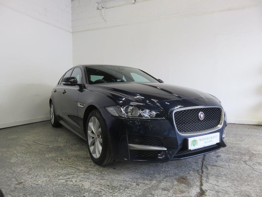2017 Jaguar XF 2.0TD R-Sport (180ps) Saloon 4d 1999cc Auto