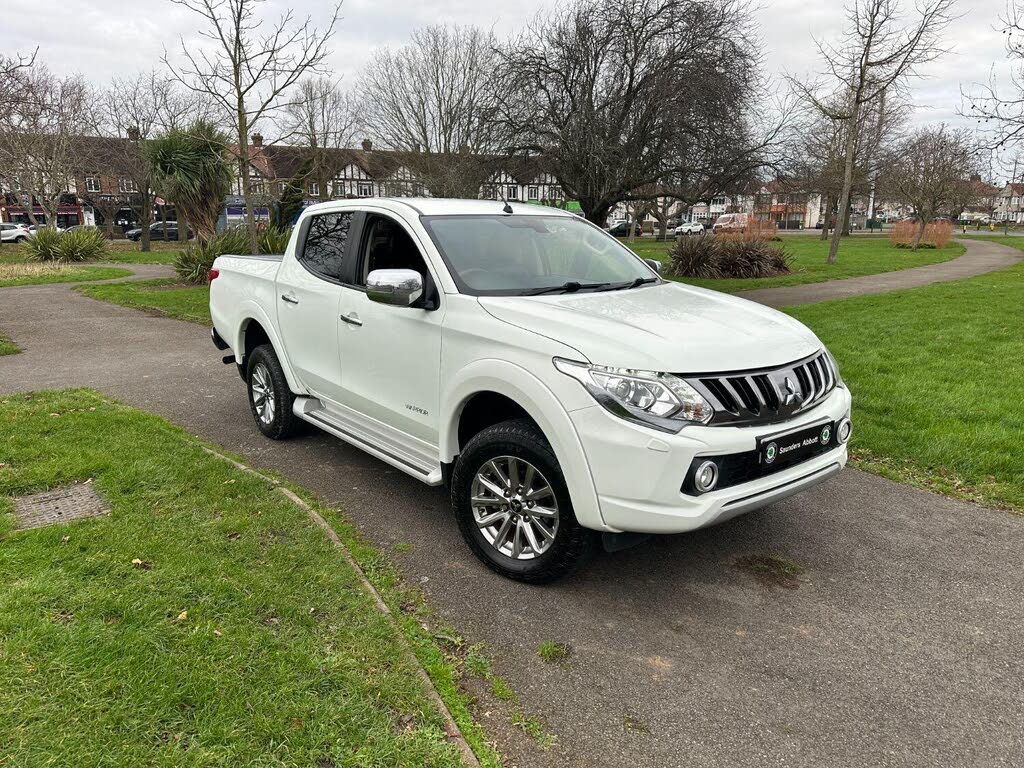 2018 Mitsubishi L200 2.4DI-D Warrior (EU6) auto