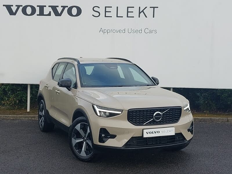 2024 Volvo XC40 2.0 B3 Plus
