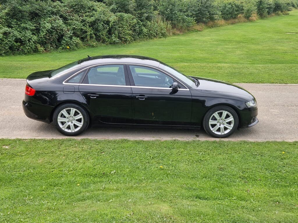 2011 Audi A4 2.0TD Technik (136ps)
