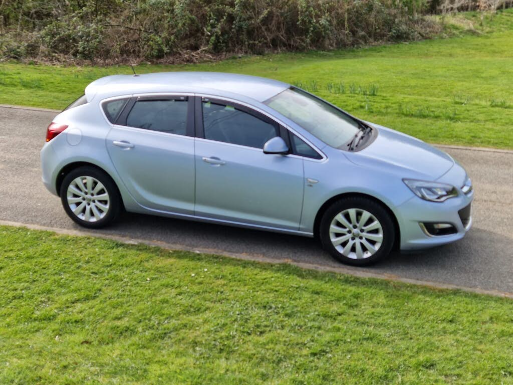 2014 Vauxhall Astra 2.0CDTi Elite Hatchback Auto